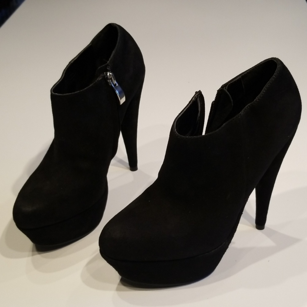 Steven By Steve Madden Eboniee Black Suede Booties - image 2